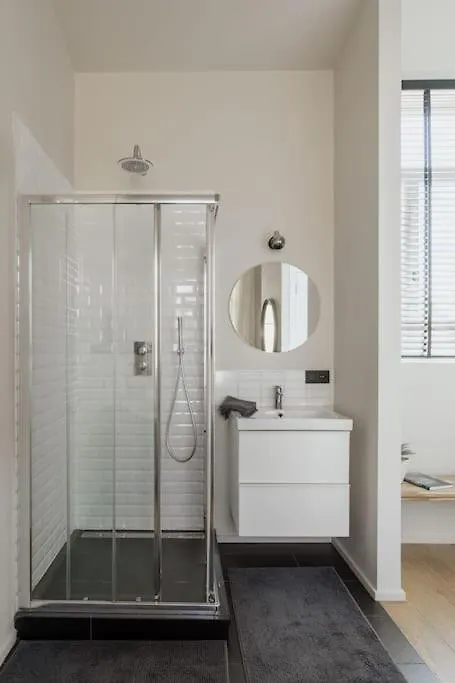 Appartamento Mooi Licht Appartement In Bruisend Antwerpen!