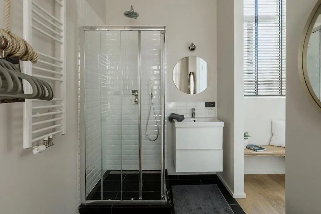 Mooi Licht Appartement In Bruisend Antwerpen! 0*, Anversa