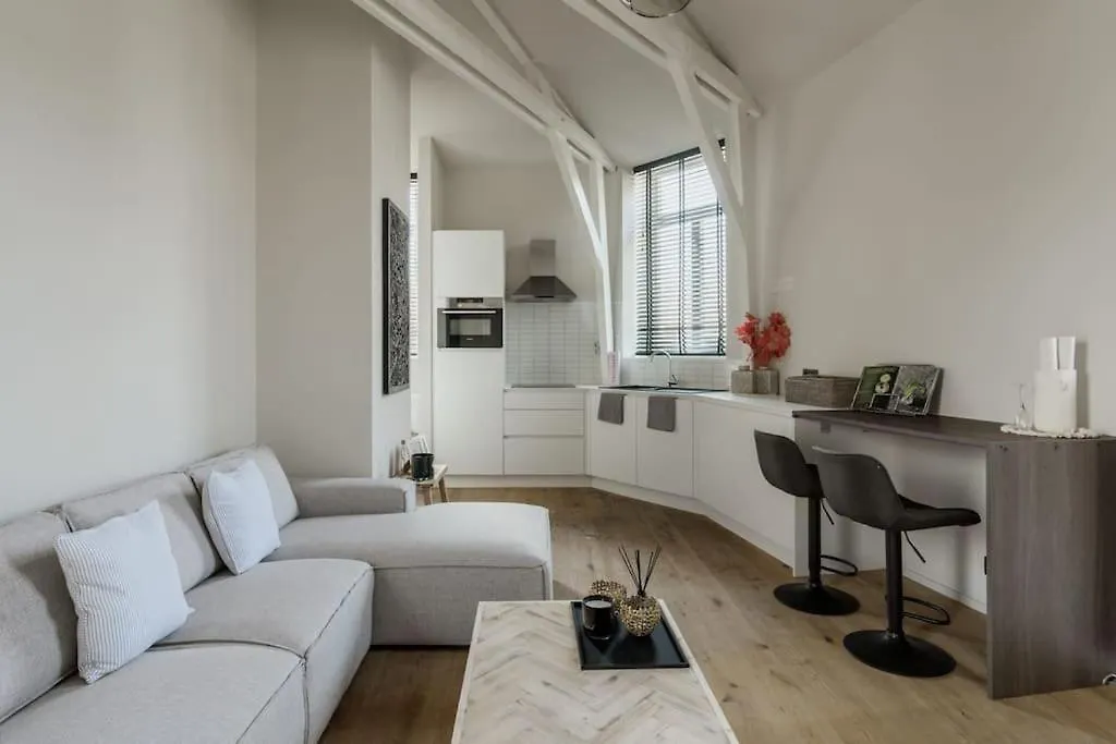 Mooi Licht Appartement In Bruisend Antwerpen! 0*, Anversa